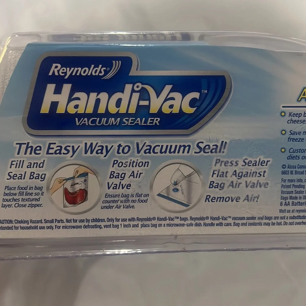 Reynolds’s Handi-Vac Vacum Sealer starter Kit Brand‎ New